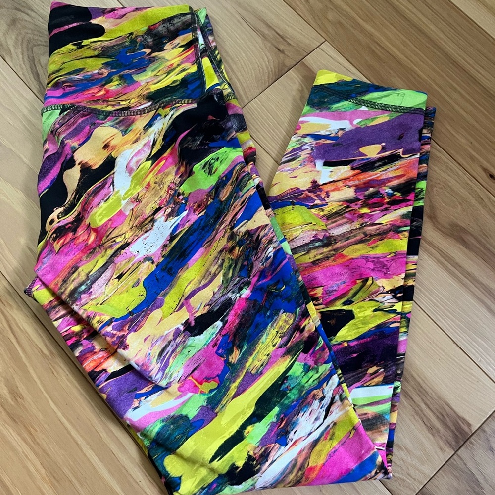 Lululemon leggings size 6, 25 inch length